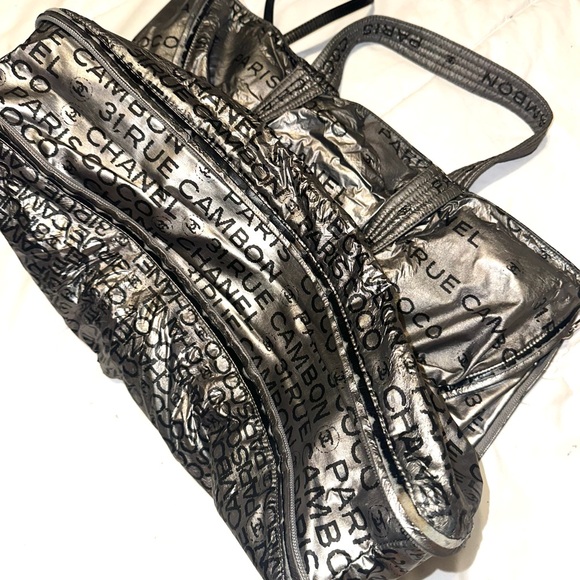 Chanel 31 Rue Cambon Shoulder Bag - Picture 13 of 16